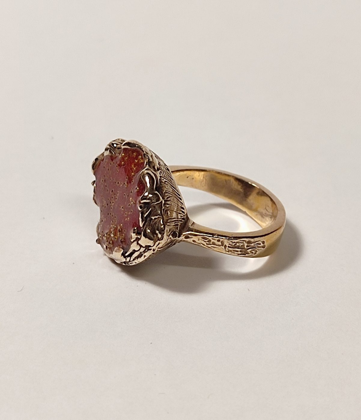 L'anello finito in metallo